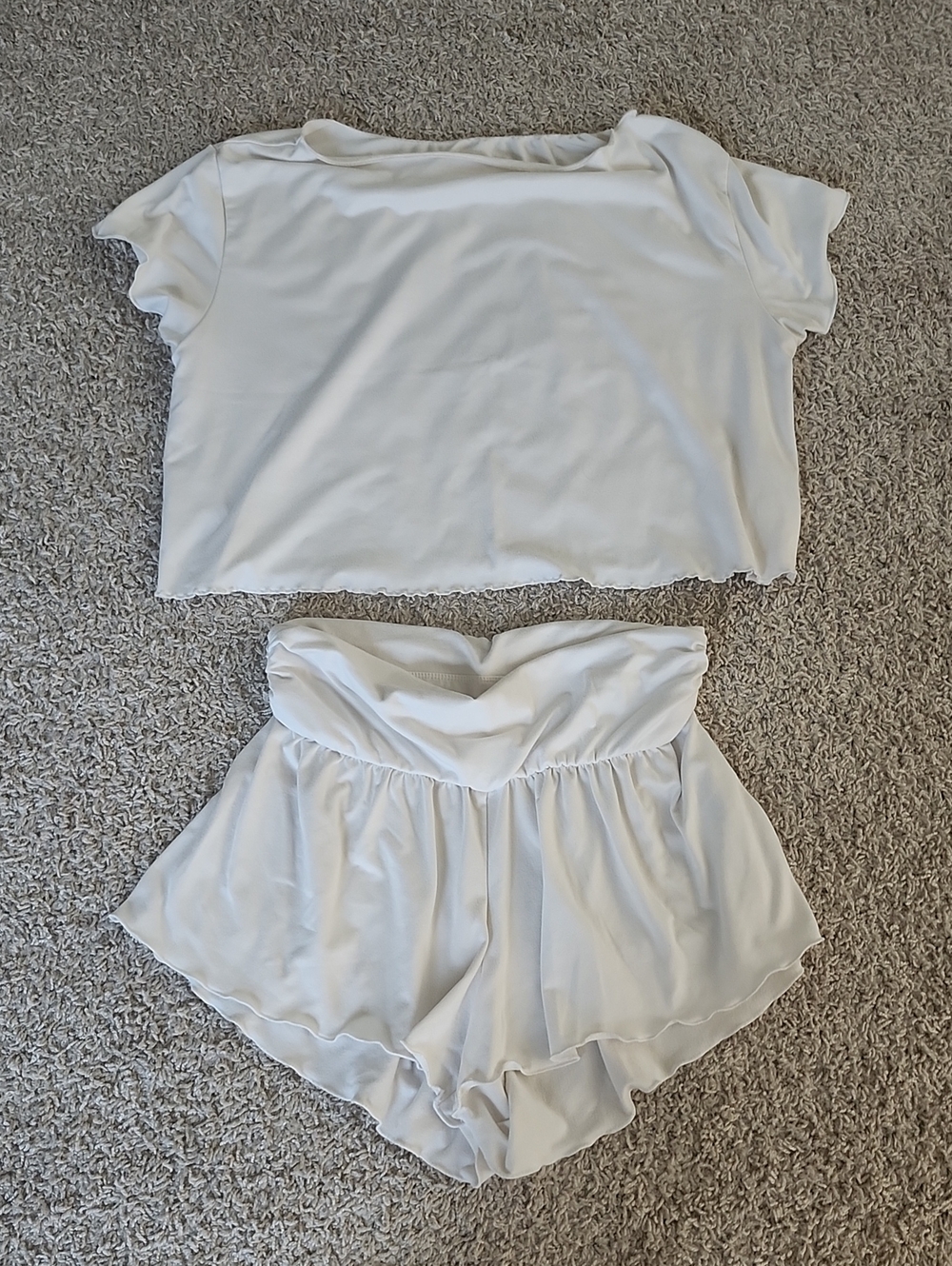 Colsie White Cropped Short-Sleeve Top and High-Waist Shorts Set